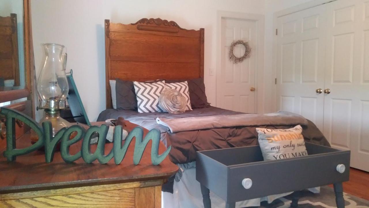 East New Market Marvels On The Creek B&B 외부 사진